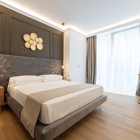 Toledo Relais Suites - By Pera Rooms Collection نابولي المظهر الخارجي الصورة
